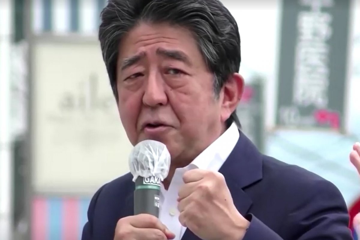 Promotoria japonesa indicia homem pelo assassinato de Shinzo Abe