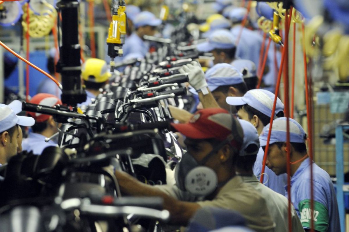 Produção industrial da Bahia cresce 3,5% em novembro, diz IBGE