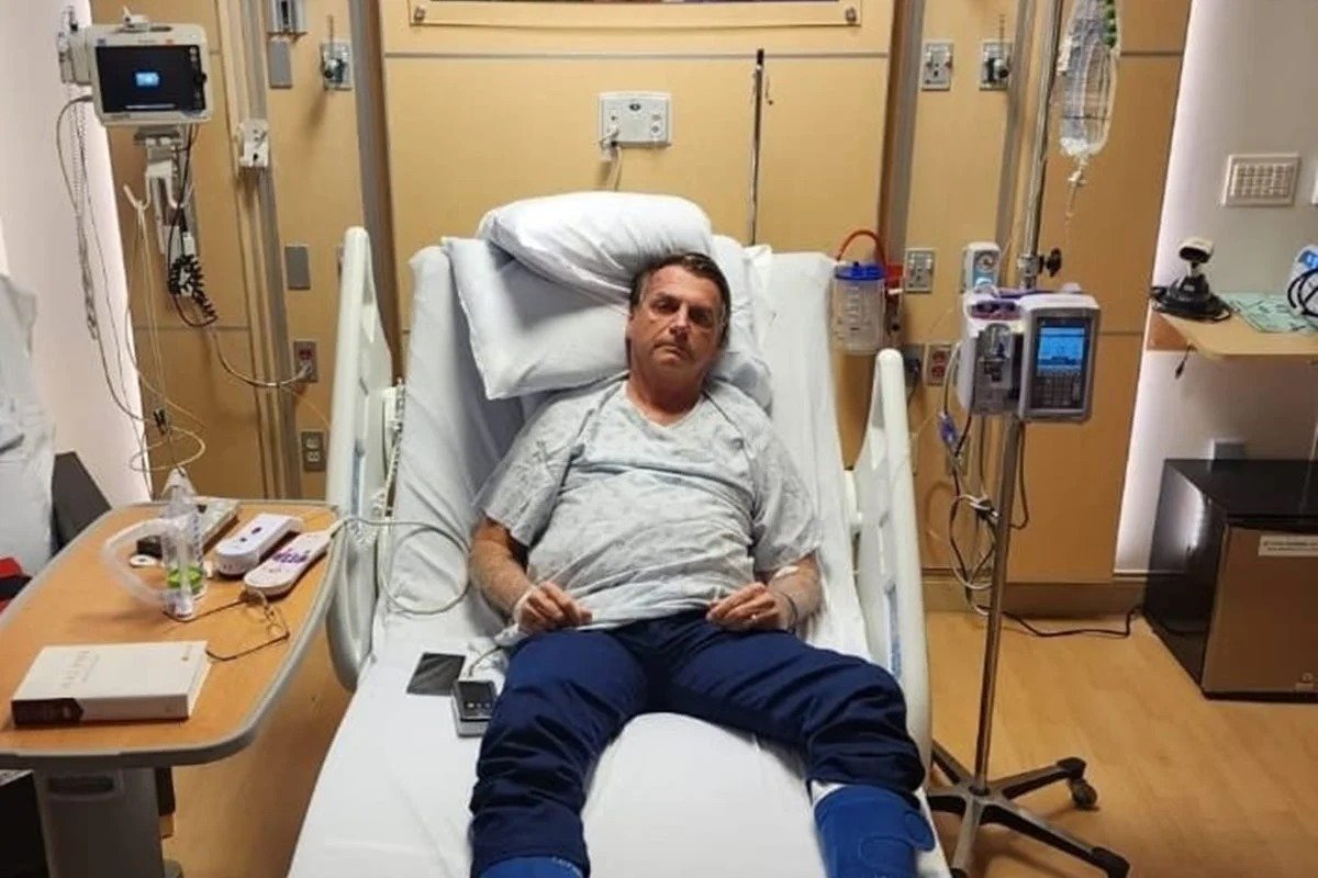 Entenda o que levou Bolsonaro a ser internado nos Estados Unidos