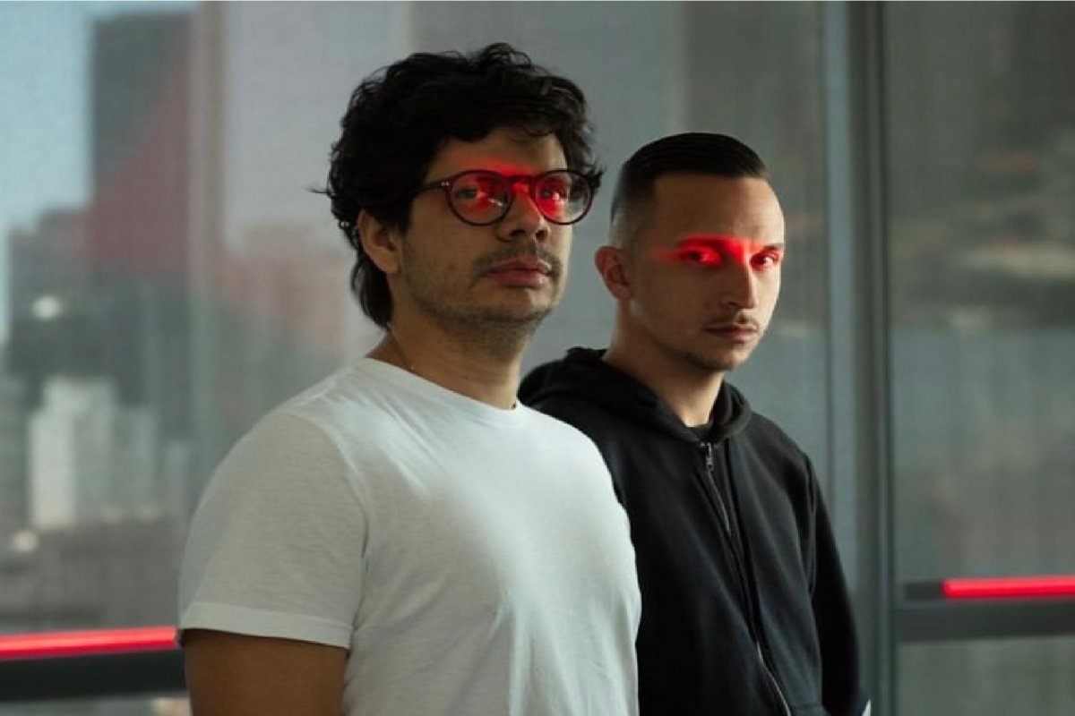 Vocalista da Mombojó, Felipe S lança Cinco Tons em parceria com Lucas Afonso