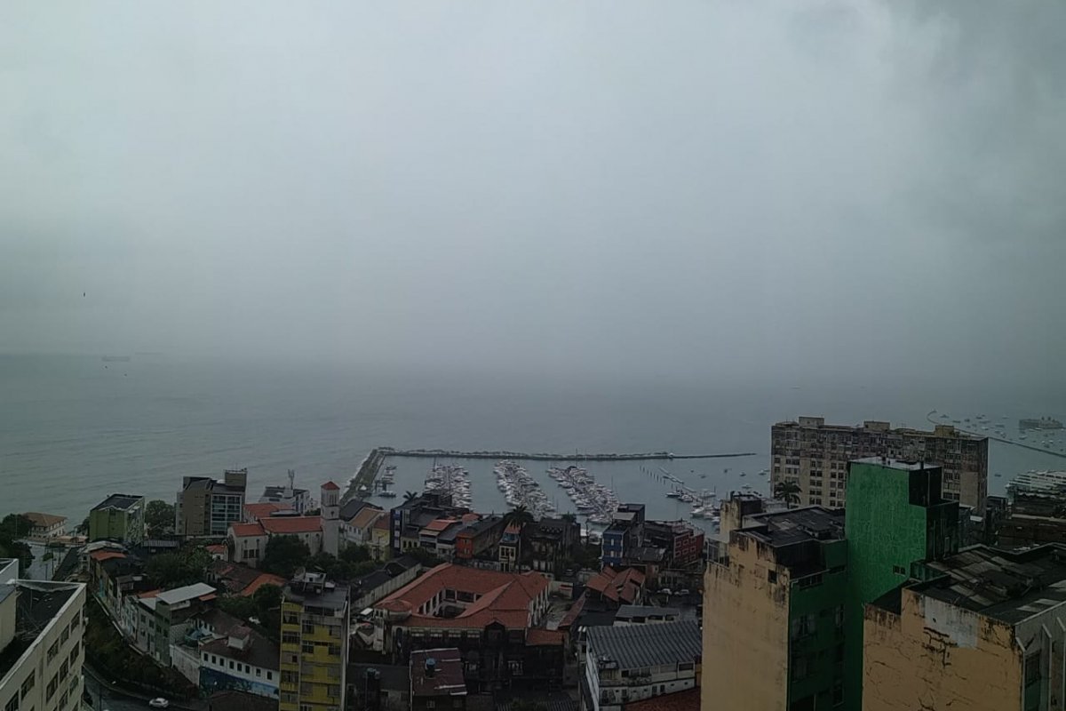 Chuvas em Salvador foram intensificadas devido ao 'cavado'