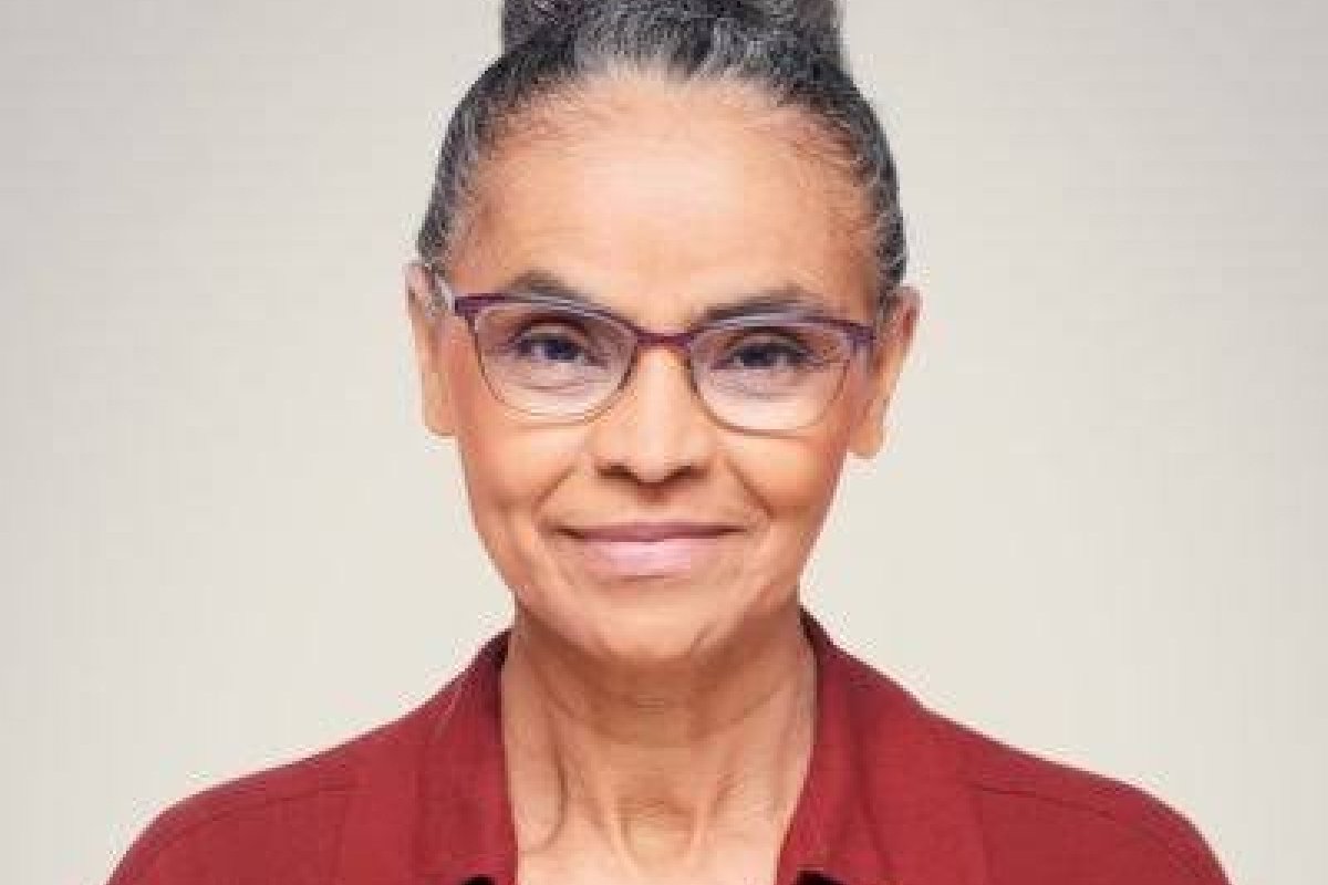 Marina Silva, embarca para o Fórum Econômico Mundial de Davos, na Suíça!