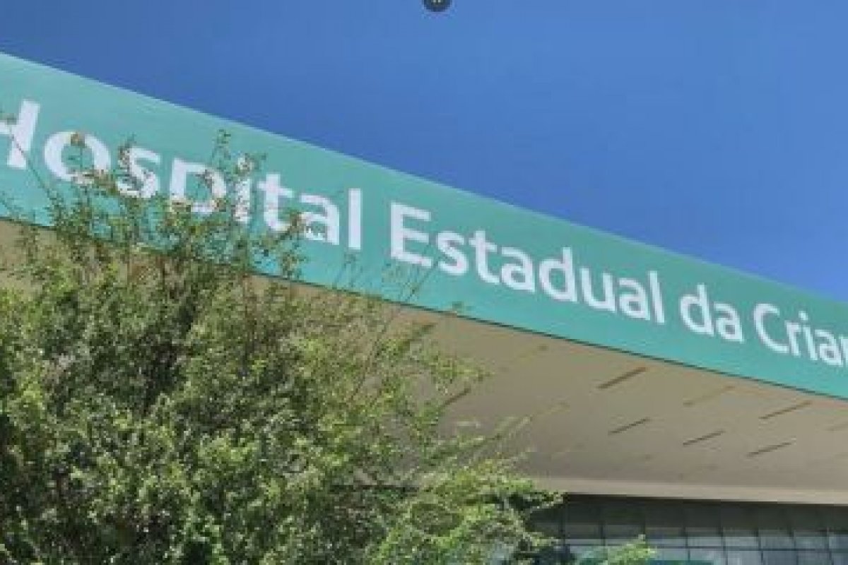 Irmãs siamesas ficam em estado grave após cirurgia de separação em Goiás