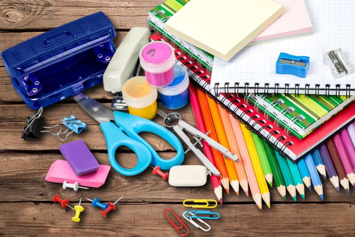 Advogado orienta pais sobre itens que não podem ser solicitados na lista de material escolar!