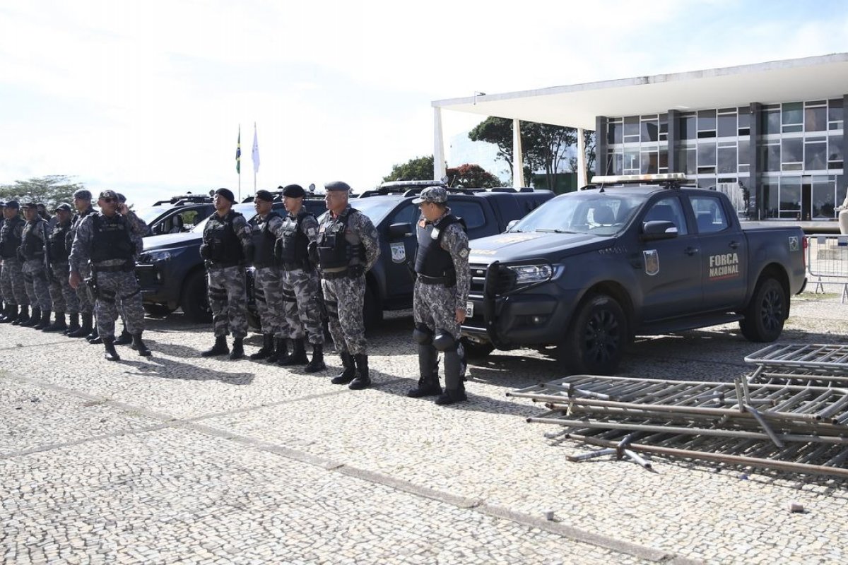 Brasília volta à normalidade uma semana após atentado