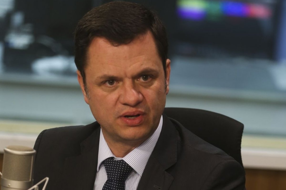 Preso, Anderson Torres ainda não prestou depoimento à Polícia Federal