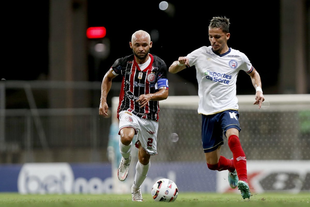 No retorno à Fonte Nova, Bahia bate Atlético de Alagoinhas e segue líder do Baiano