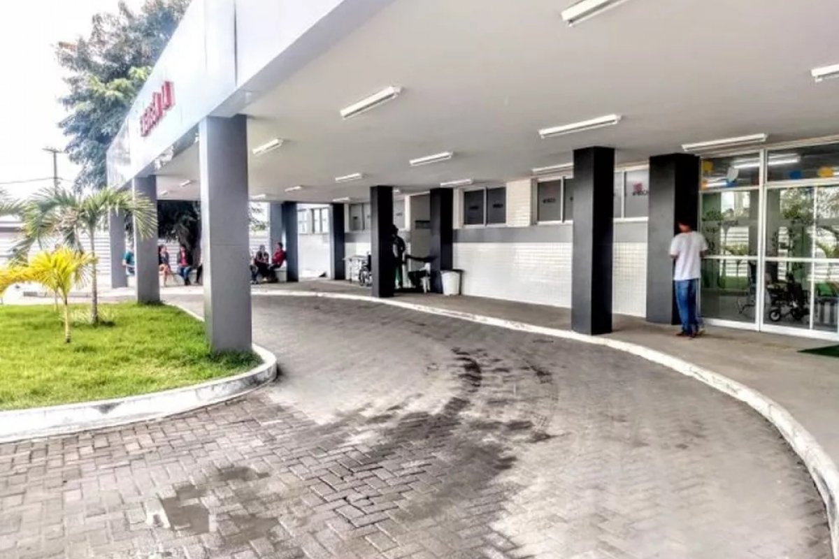 Mãe e filho são esfaqueados dentro de casa no interior da Bahia