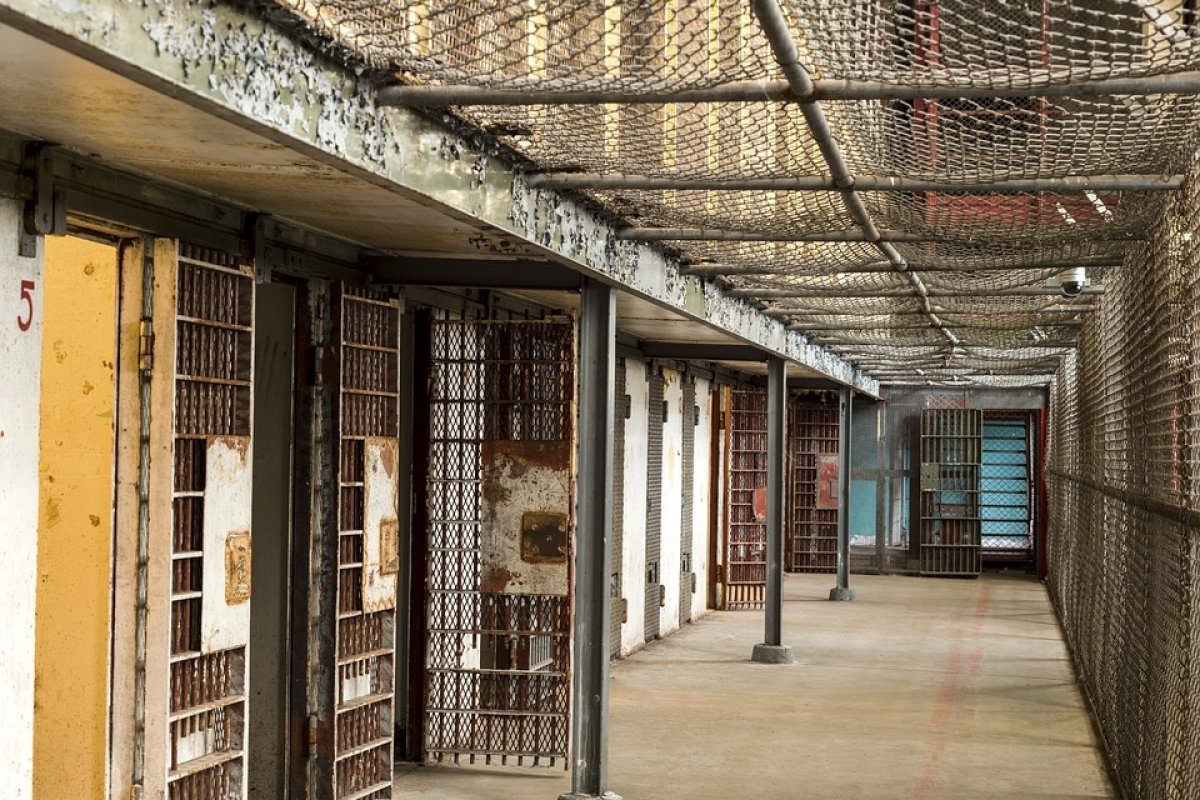 Tortura em presídios cresce mais de 37% no Brasil, aponta pesquisa