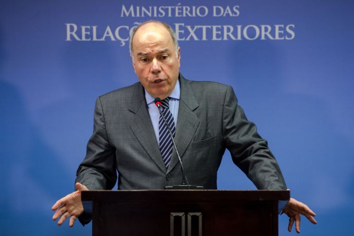 Governo brasileiro desfaz aliança ultraconservadora criada por Trump