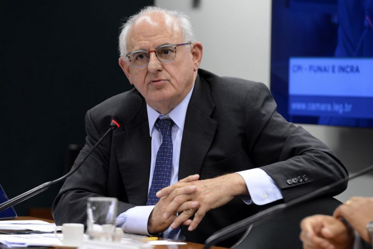 Retaliação generalizada após atos fortalece Bolsonaro, afirma Nelson Jobim