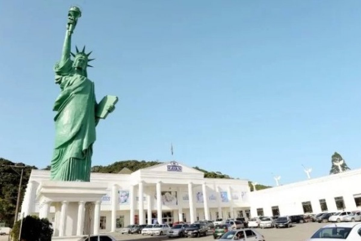 Funcionária é demitida por justa causa após chamar Havan de 'tóxica'