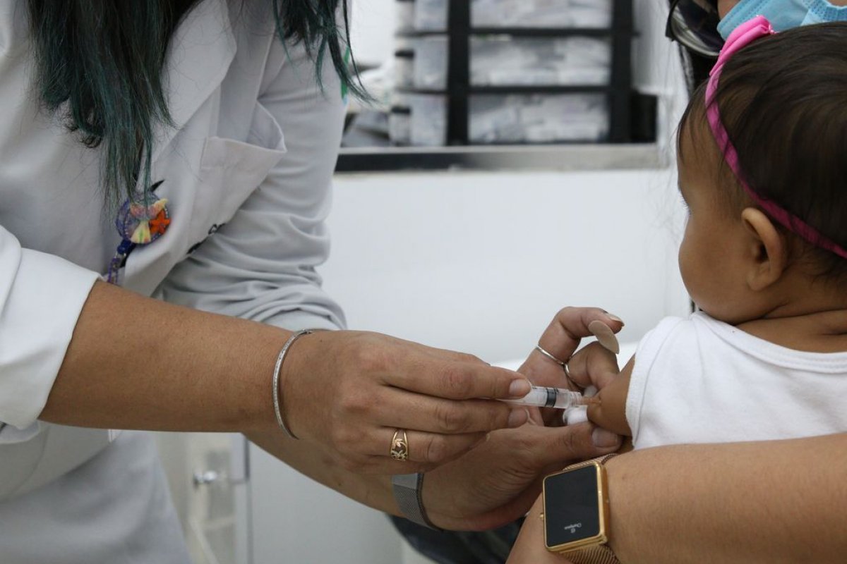 Ministério da Saúde anuncia recebimento de 7,7 milhões de vacinas pediátricas da Pfizer contra a Covid-19
