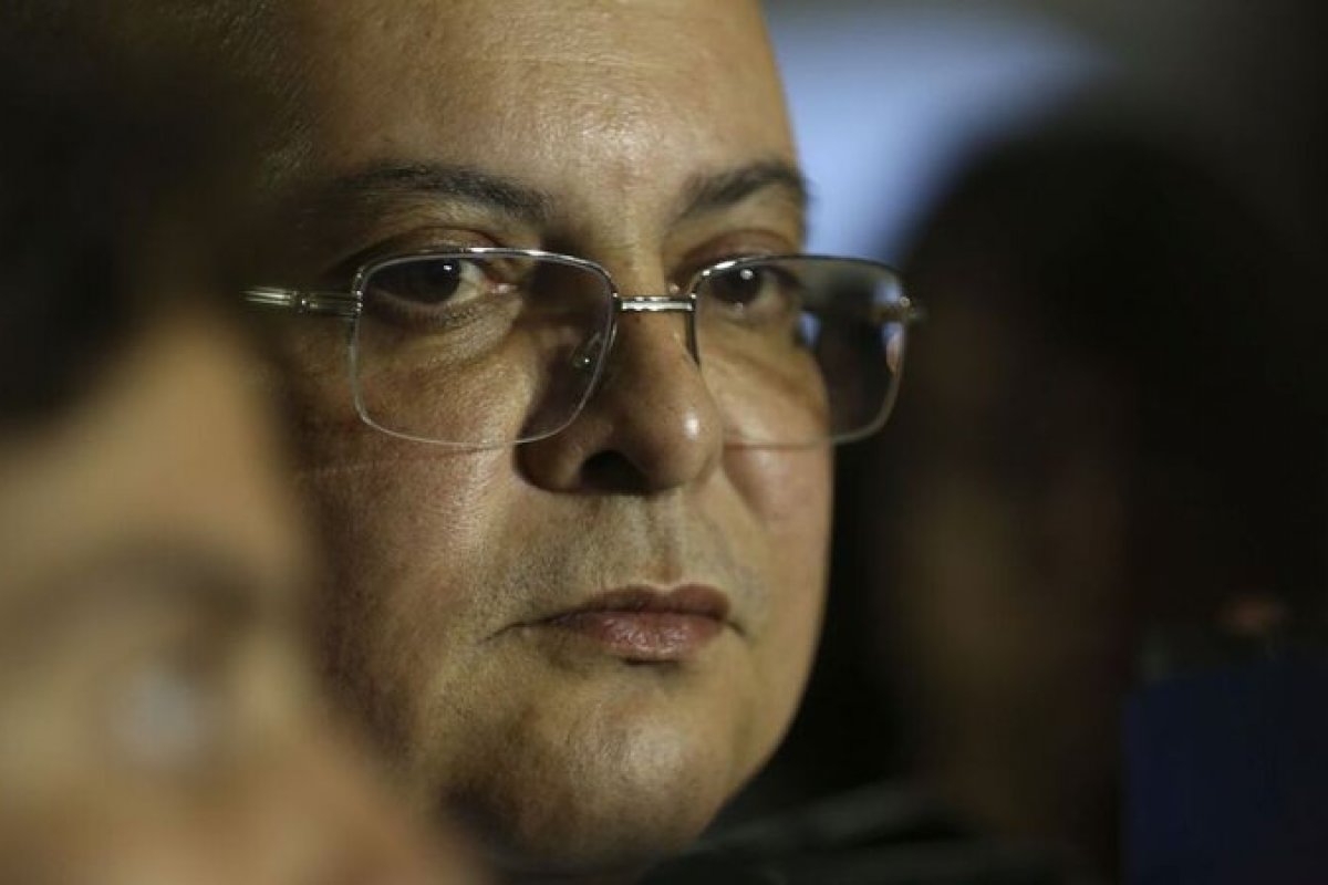 Ibaneis Rocha e ex-secretário de segurança do DF são alvos de busca e apreensão da PGR