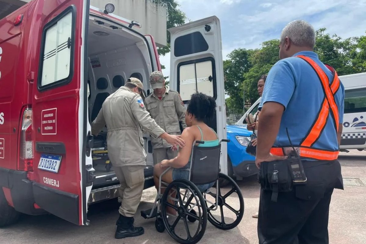Passageiros ficam feridos no metrô do Rio após confusão em estação