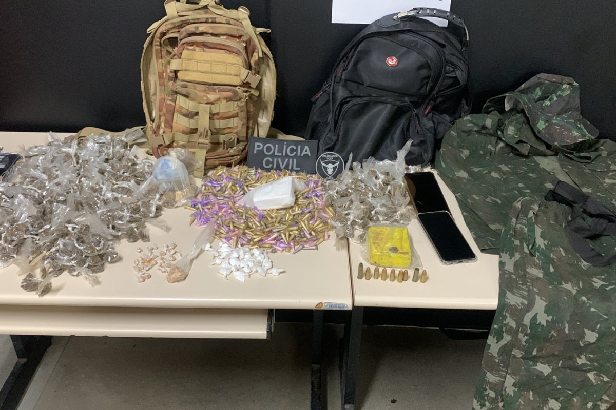 Mais de mil porções de drogas são apreendidas em Lauro de Freitas
