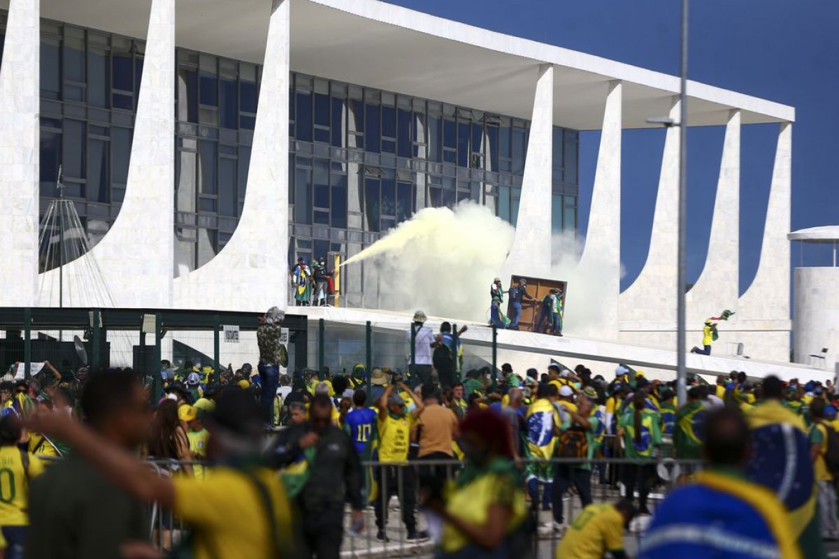 Interventor federal diz que PM está disposta a punir agentes conviventes com a invasão a sede dos Três Poderes