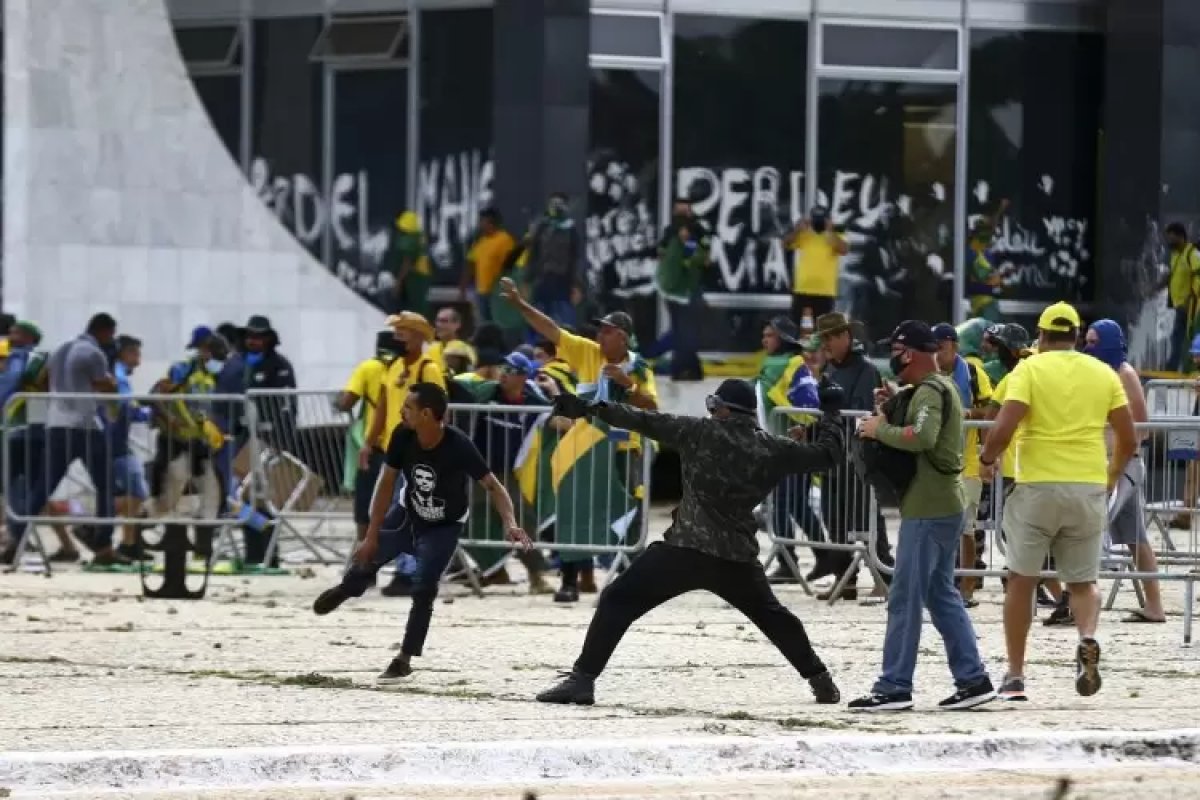 Justiça amplia bloqueio de bens de financiadores dos atos de 8 de janeiro