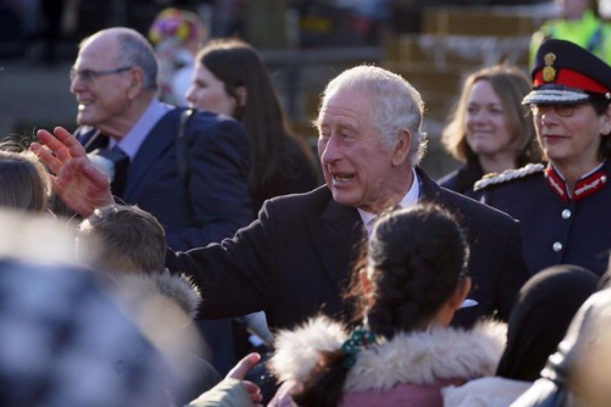 Coroação de Charles III terá procissões, almoço coletivo e show