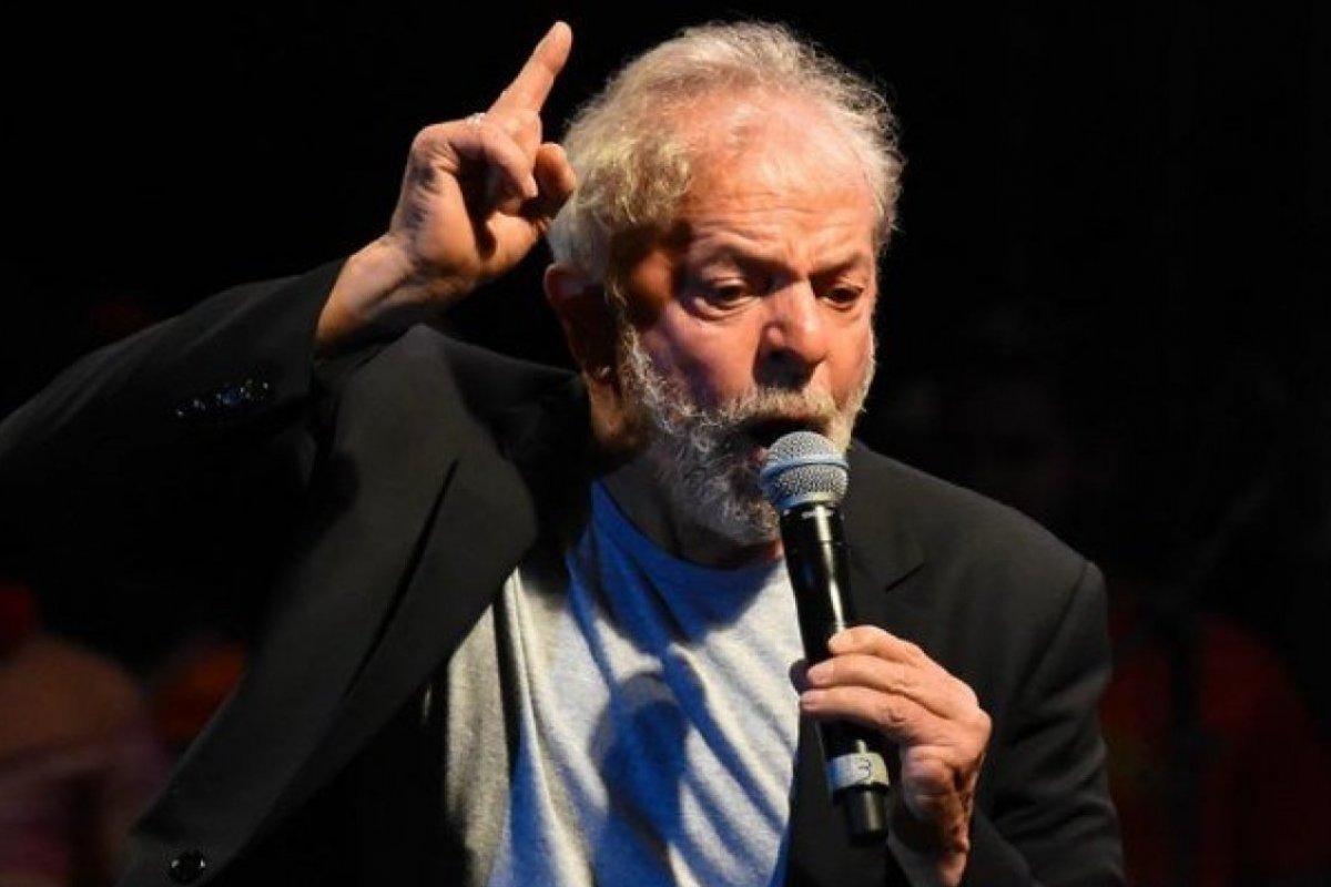 Por decisão unânime, TRF-4 decide aumentar pena de Lula para 17 anos de prisão