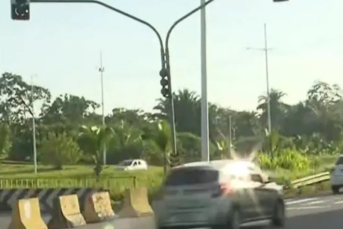 Avenida 29 de Março, em Salvador, tem retorno fechado após furto de cabos de semáforos