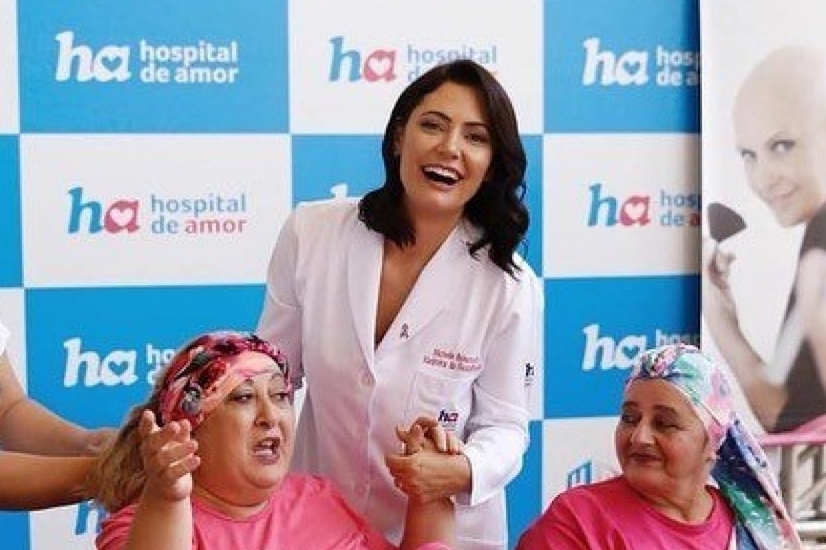 Michelle Bolsonaro visita o Hospital do Amor