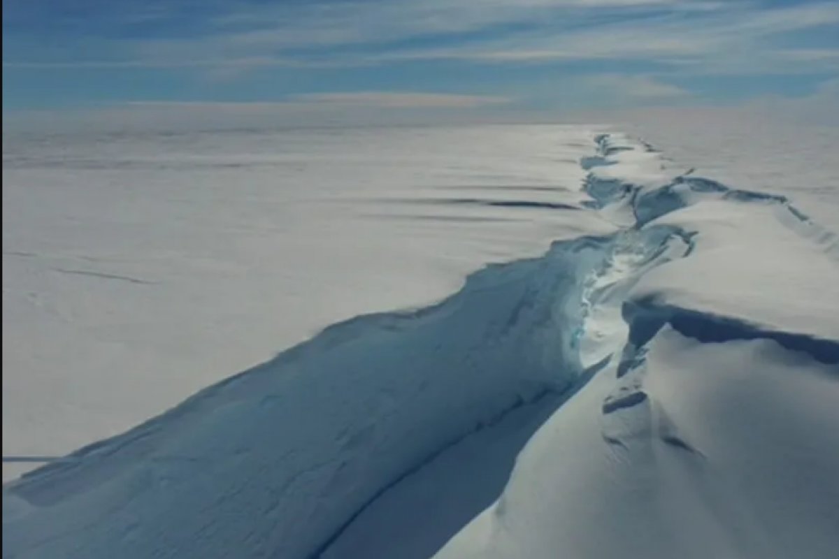 Iceberg do tamanho da cidade de São Paulo se desprende da Antártica