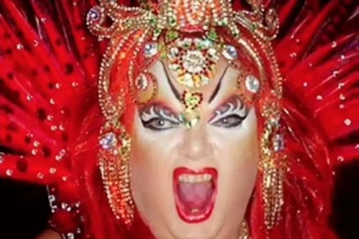 Morre a drag queen Kaká Di Polly, ícone da noite paulistana!