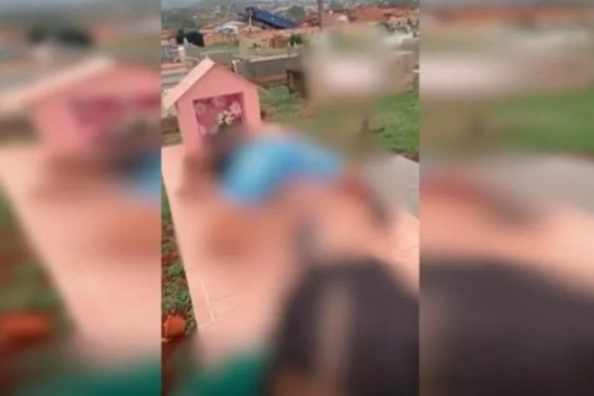 Homens são presos após dançarem em túmulo de criança em Goiás