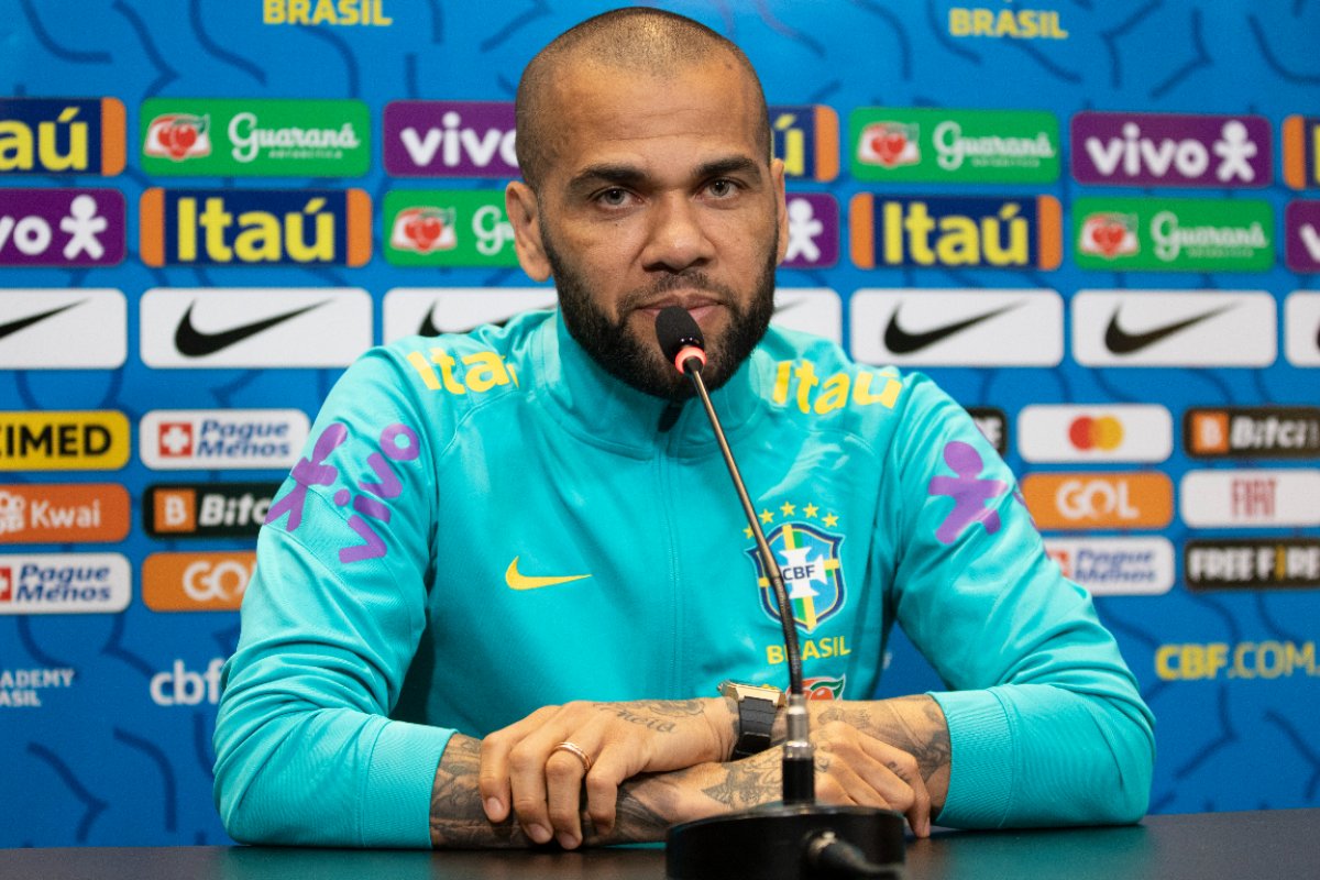 Daniel Alves teria assediado uma segunda mulher em boate