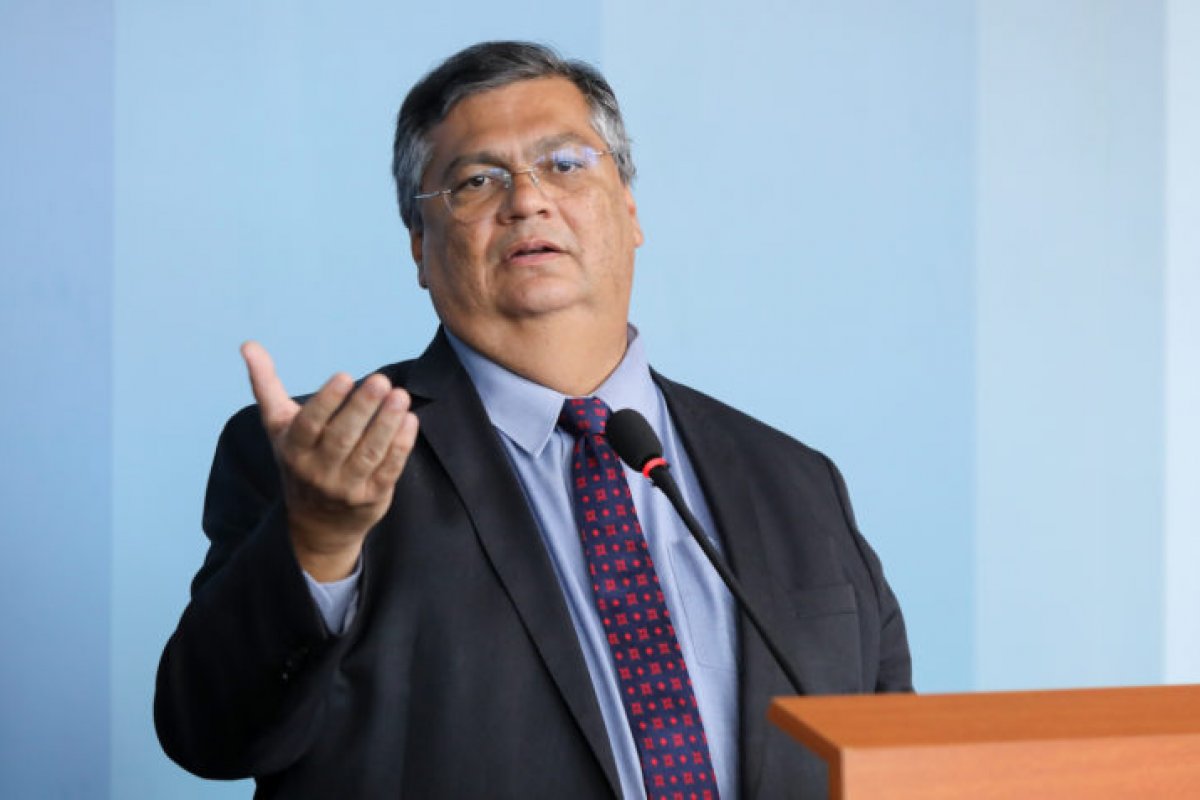 Flávio Dino cria grupo de trabalho para o estabelecimento da Política Nacional de Migrações, Refúgio e Apatridia