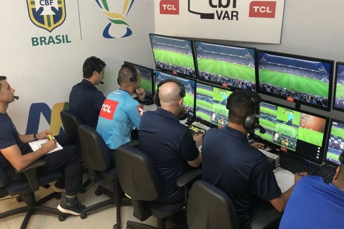 CBF vai estrear novo modelo de VAR na Supercopa do Brasil