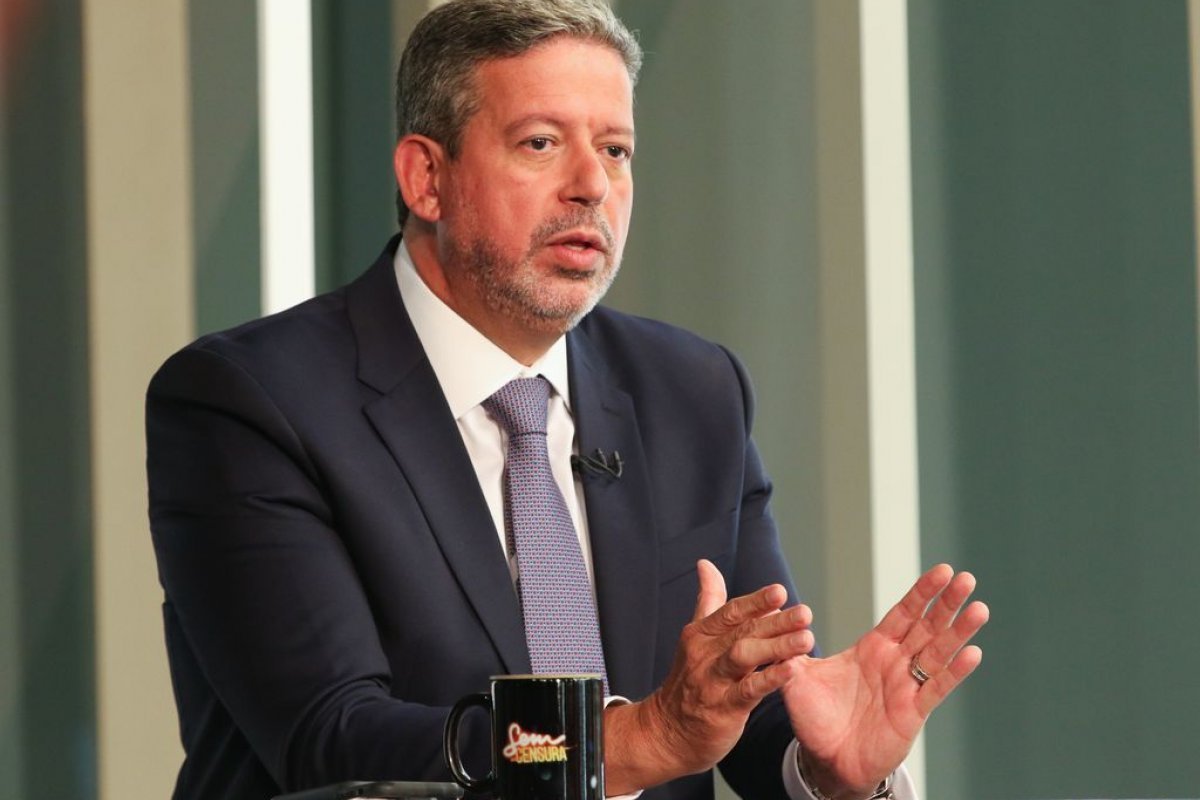 Arthur Lira aumenta em 56% o auxílio-moradia dos deputados