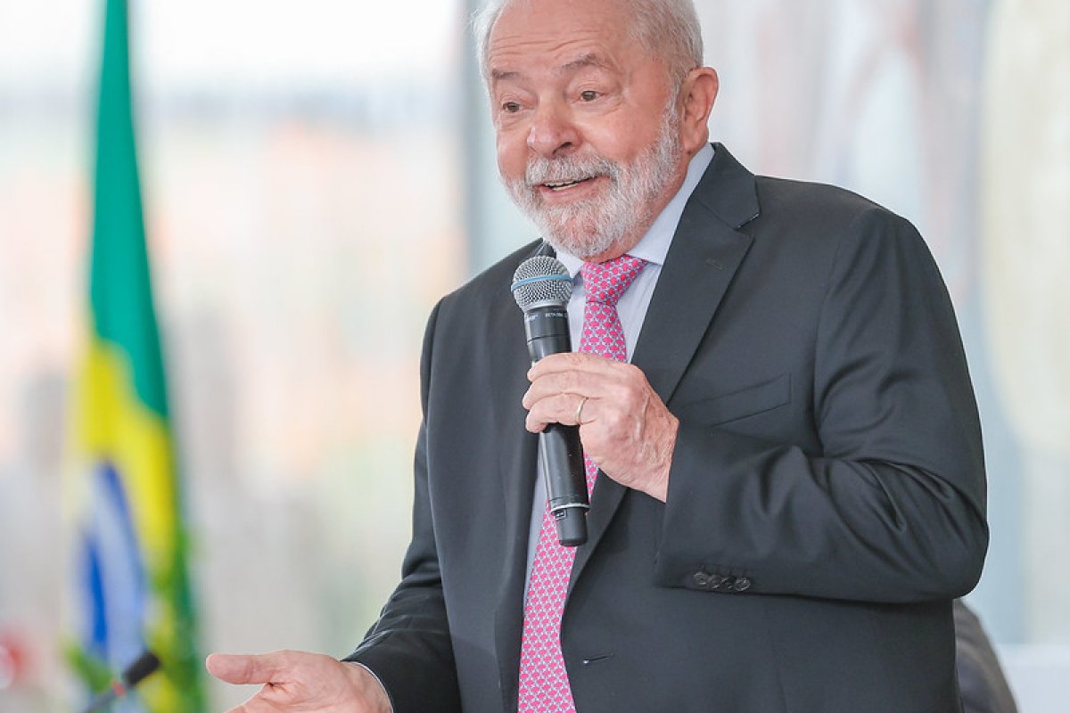 Lula diz que concorda ‘totalmente’ com proposta uruguaia de renovação do Mercosul