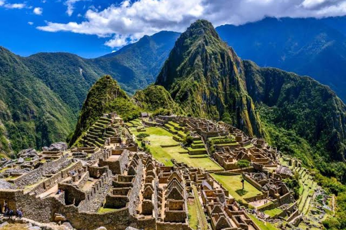 Machu Picchu atrai visitantes do mundo inteiro, porém, está fechada por tempo indeterminado! 