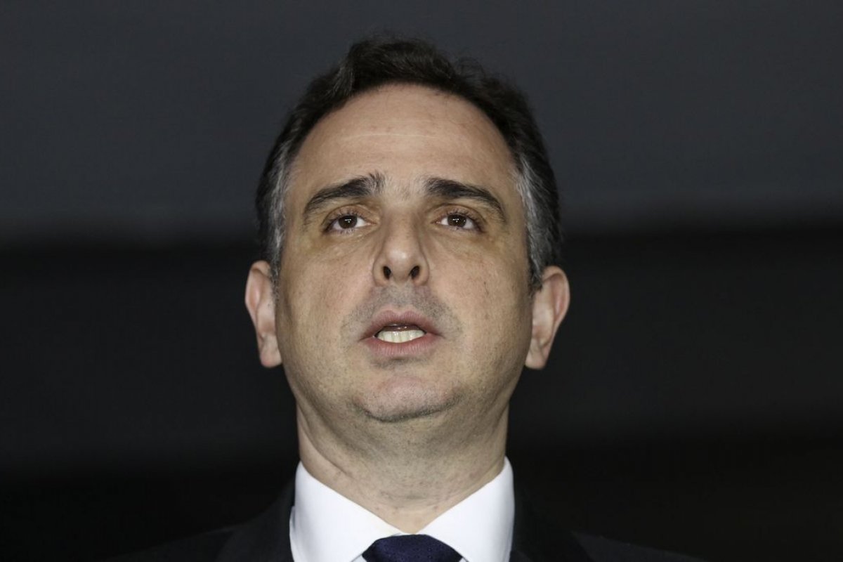 Rodrigo Pacheco recebe apoio da bancada do PT na eleição para presidente do Senado