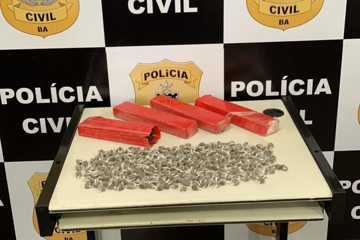 Polícia Civil apreende mais de 2kg de maconha em em imóvel usado como depósito em Itabuna