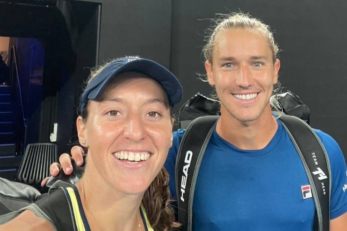 Australian Open: Luisa Stefani e Rafael Matos batem indianos e são campeões nas duplas mistas