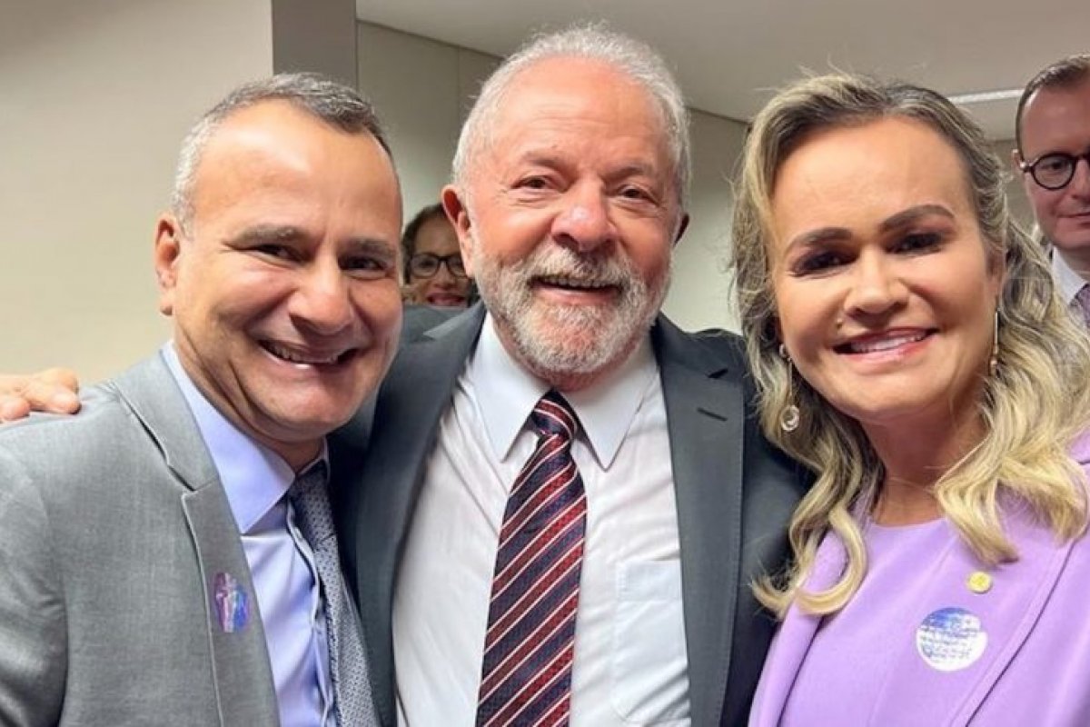 Marido de ministra, prefeito de Belford Roxo demitiu quem não apoiou Lula, denunciam servidores