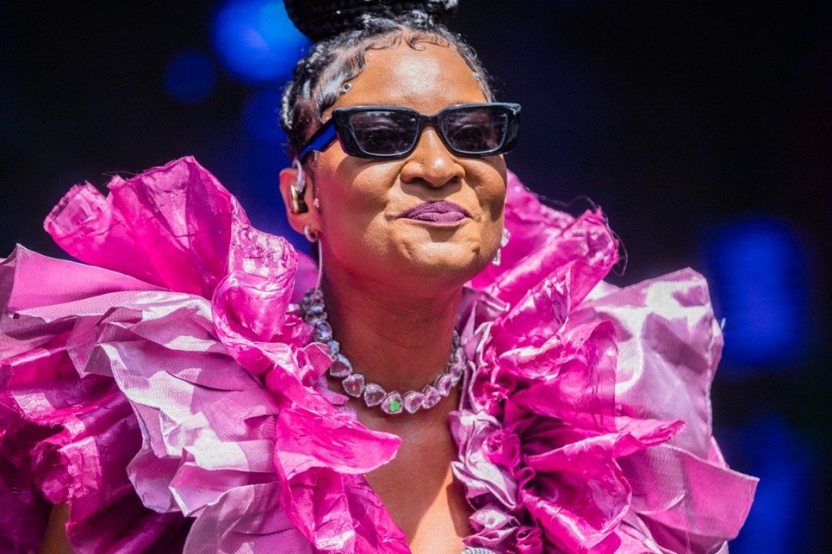 Larissa Luz vai comandar o Bloco Os Mascarados no Carnaval de Salvador!