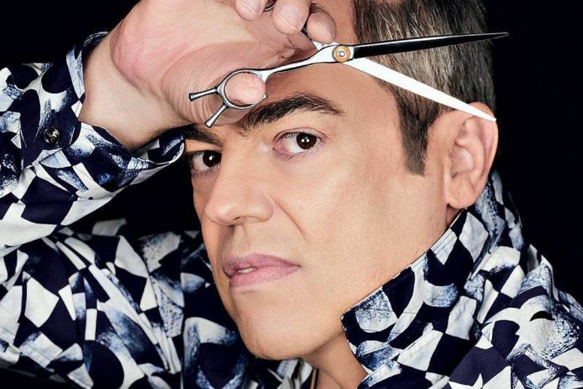 Cabeleireiro das estrelas lança linha de finalizadores