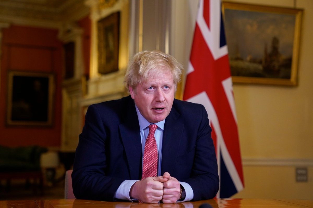 Boris Johnson afirma que Putin o ameaçou com míssil; Kremlin nega