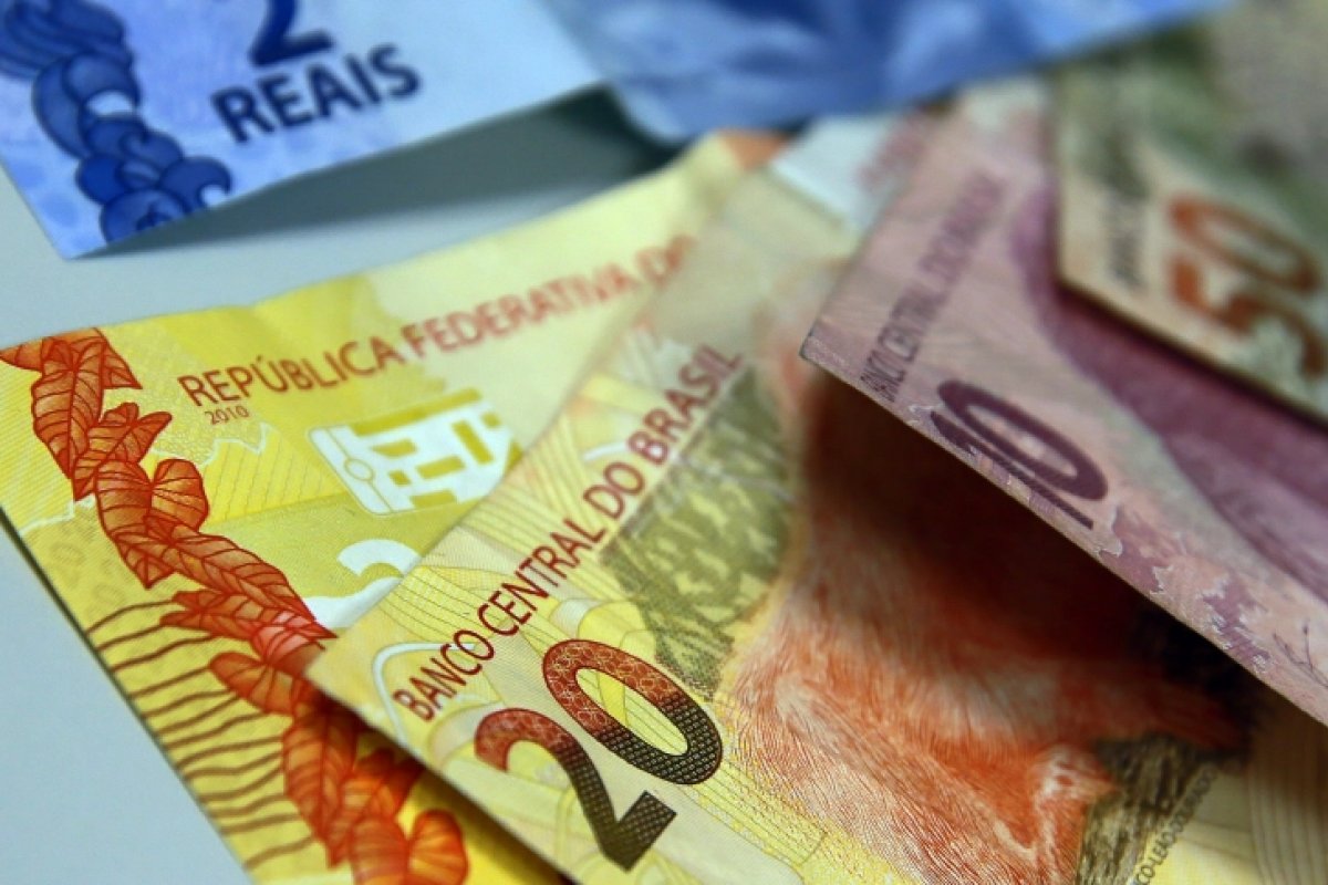 Contas públicas registram superávit de R$ 126 bi em 2022, mostra BC