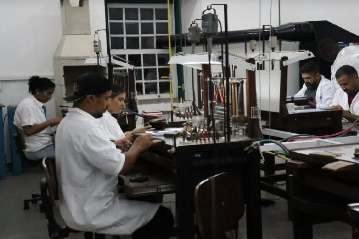 Centro Gemológico da Bahia realiza curso exclusivo de Gestão e Linha de Montagem para Joalheria em março