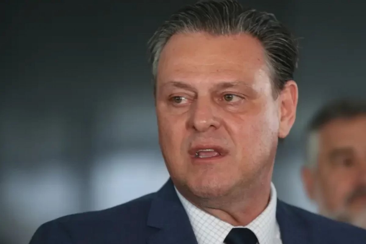 Ministro Carlos Fávaro afirma que está definindo política para investimento no agro sustentável