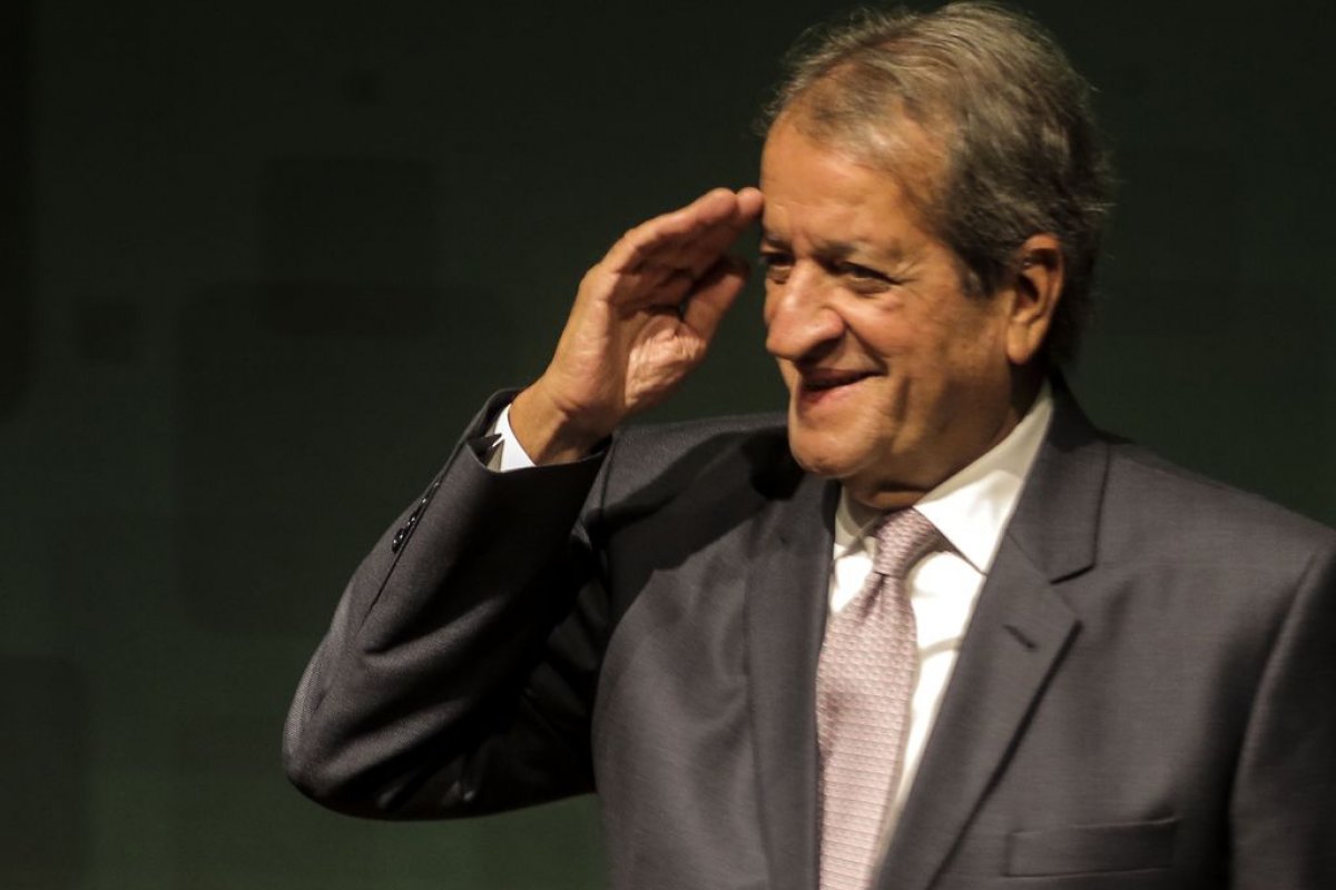 Moraes pede que PF tome depoimento de Valdemar Costa Neto em até cinco dias