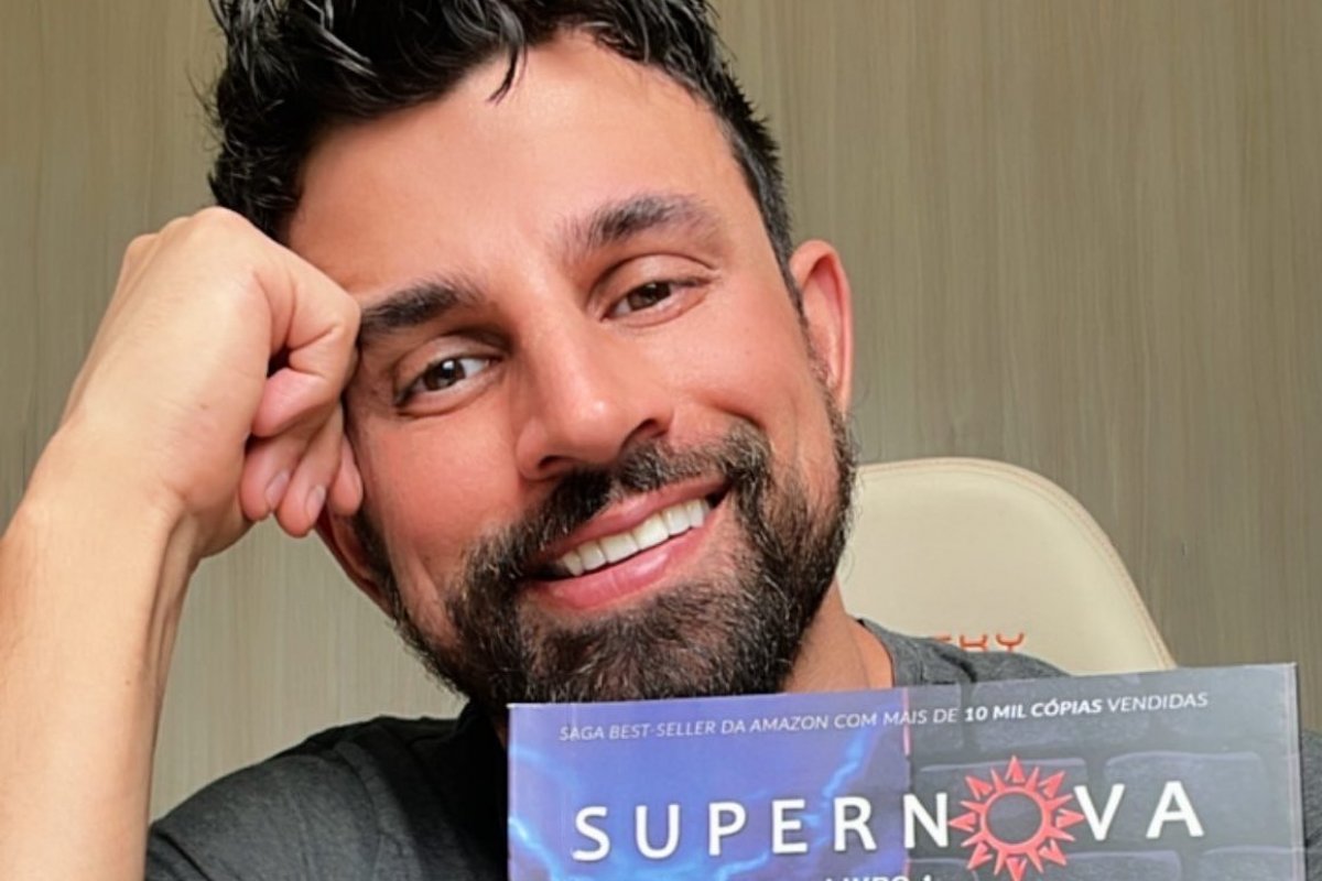 Depois de morar fora, autor Renan Carvalho volta ao Brasil com novos projetos!