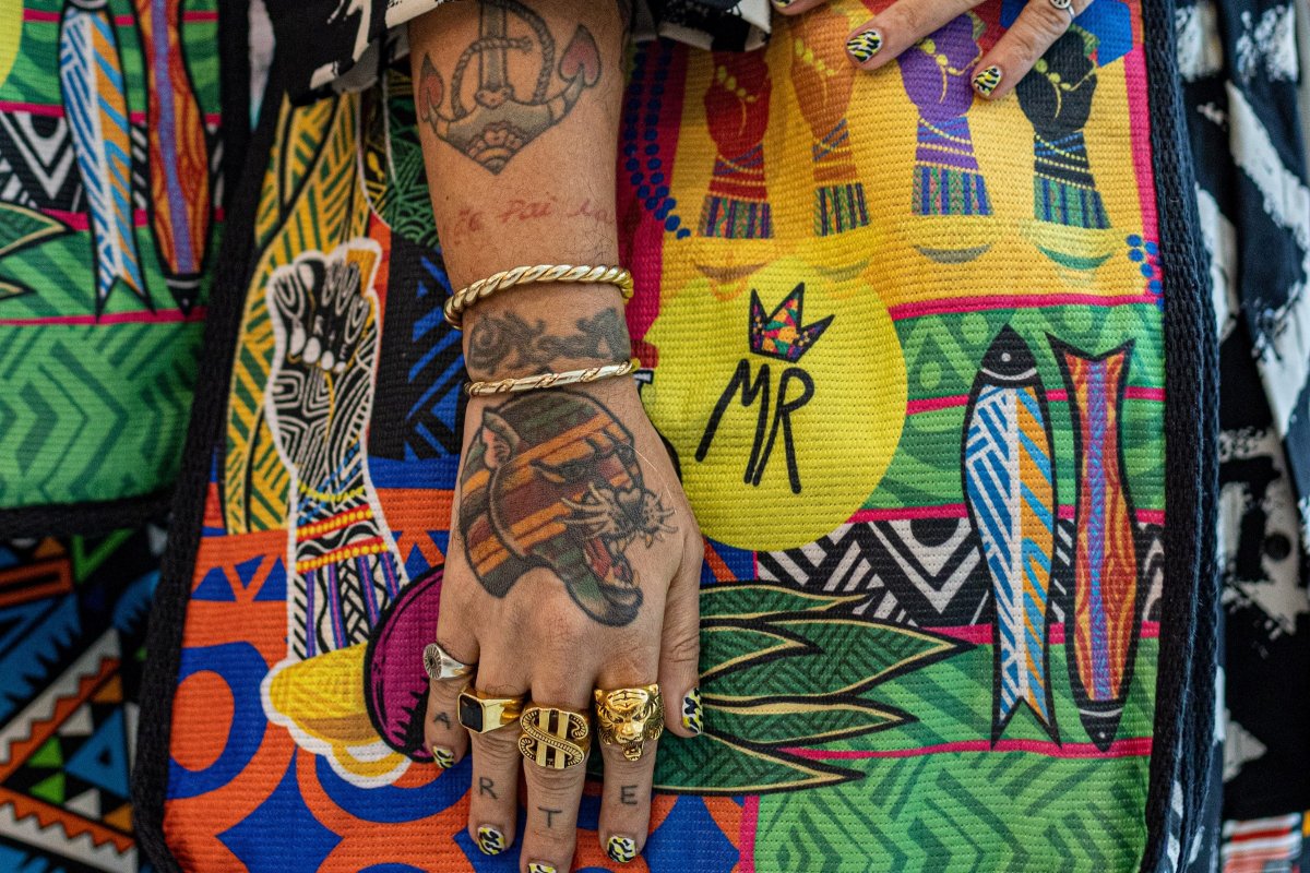 Promoção Festival Gastronômico tem troca de notas fiscais por bolsa com estampa exclusiva da marca baiana Meninos Rei!