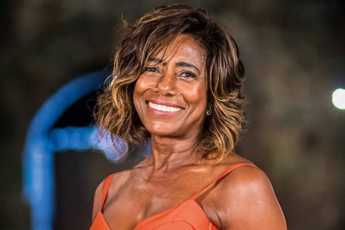 Velório de Glória Maria será restrito à família e amigos