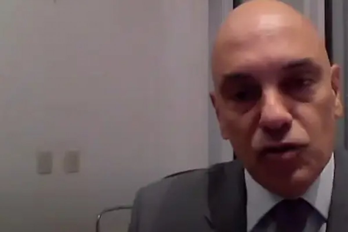 'Ideia genial': Moraes diz que Marcos do Val não quis formalizar denúncia sobre golpe e ironiza plano